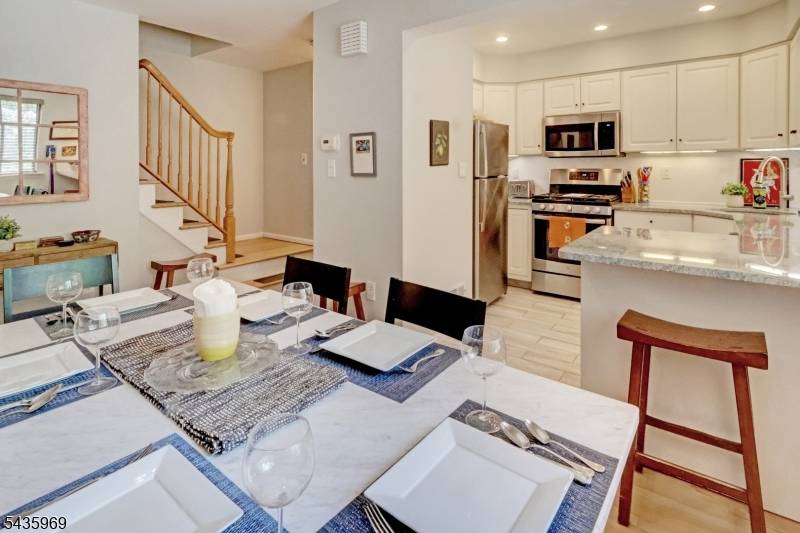 38 Park St 2-D, Florham Park Boro, NJ 07932
