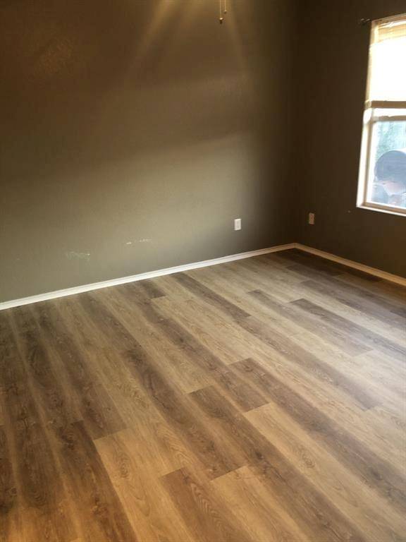 211 N Woodley RD, Leander, TX 78641