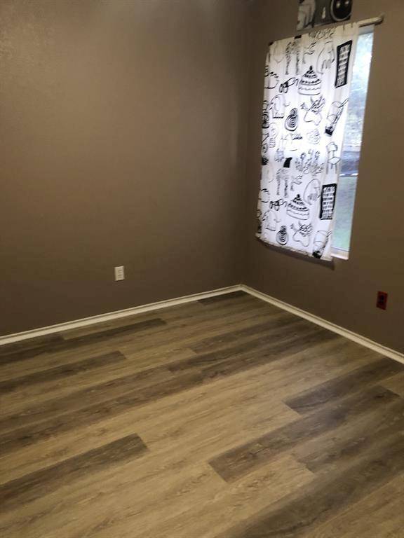 211 N Woodley RD, Leander, TX 78641