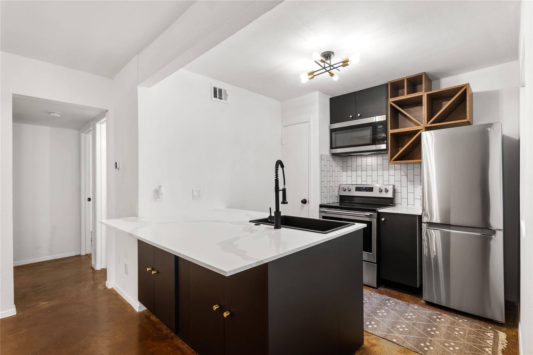 2119 Oxford Ave #B, Austin, TX 78704