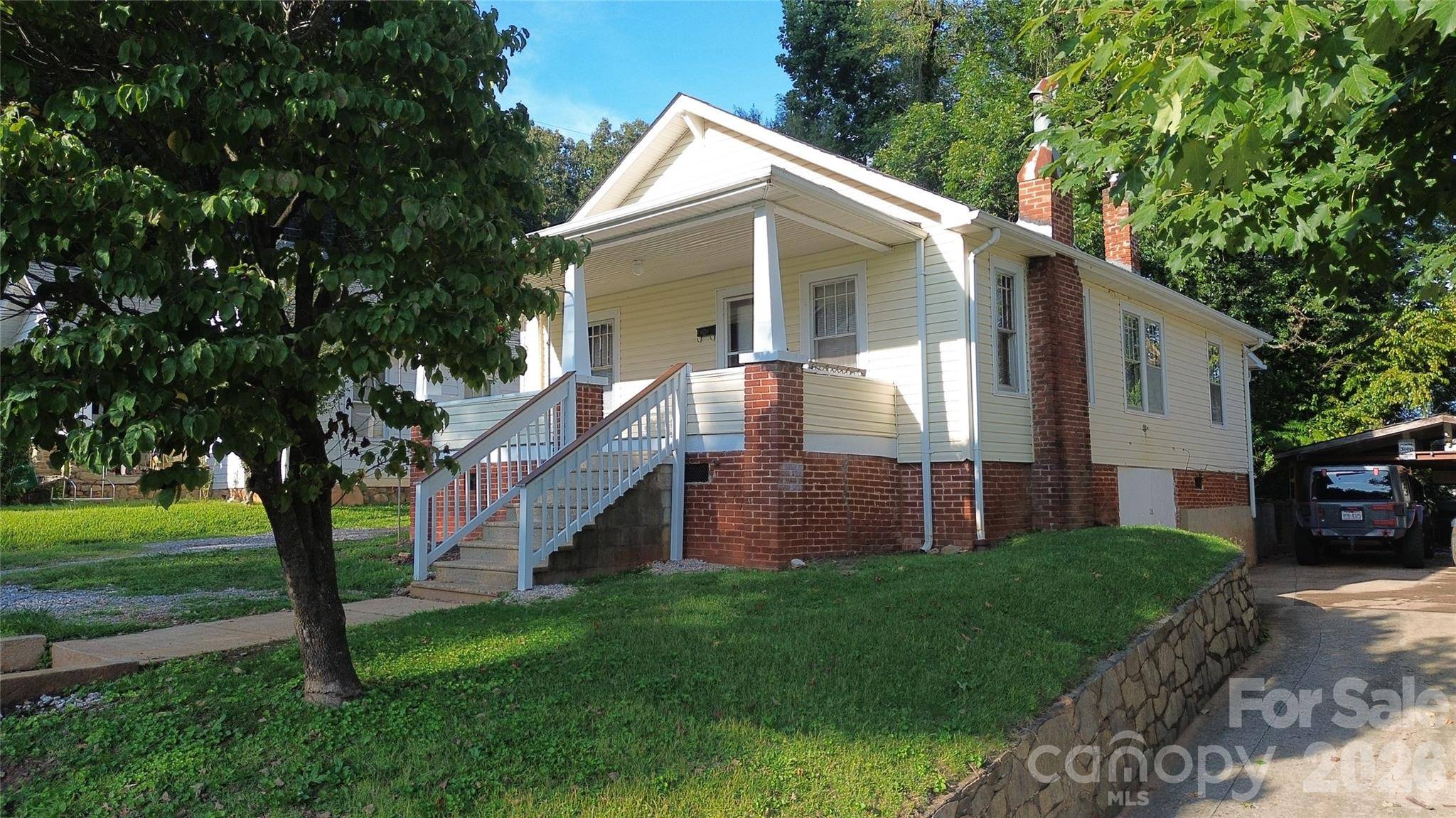 44 Ellis ST, Marion, NC 28752