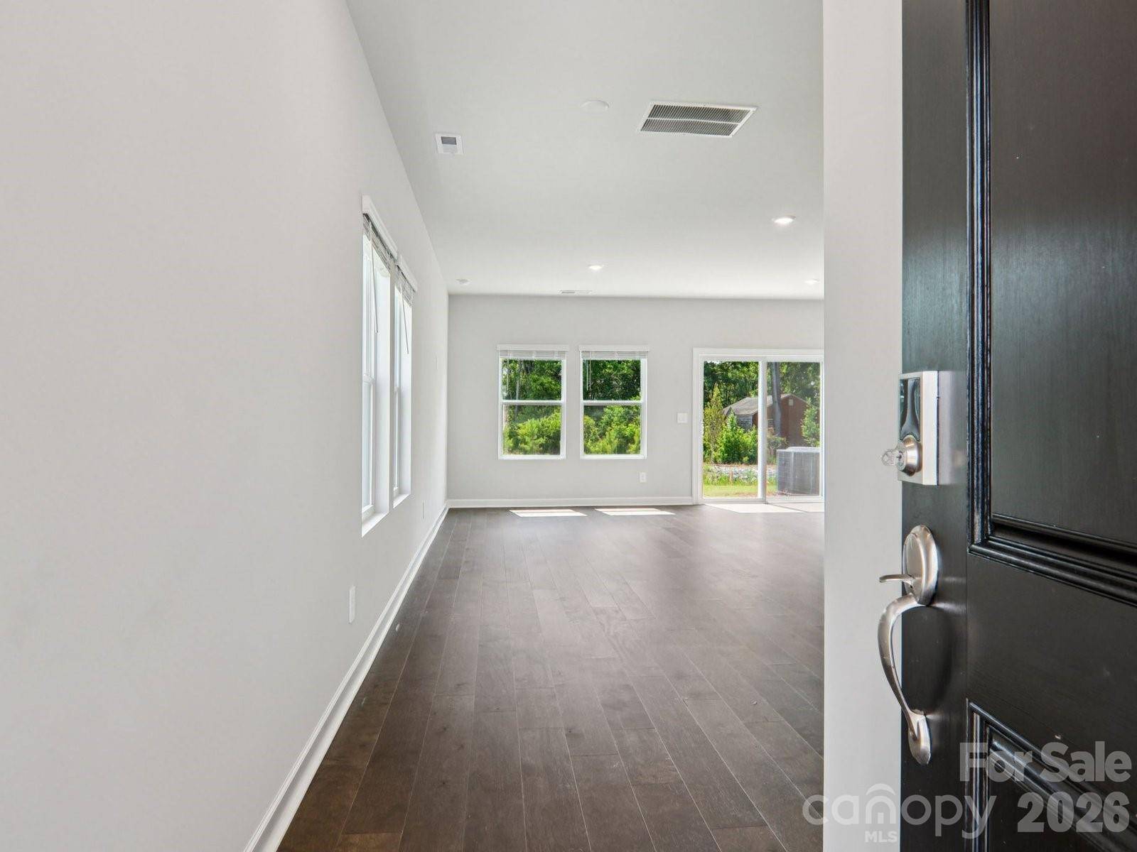 8220 Hidden Springs TRL, Charlotte, NC 28216