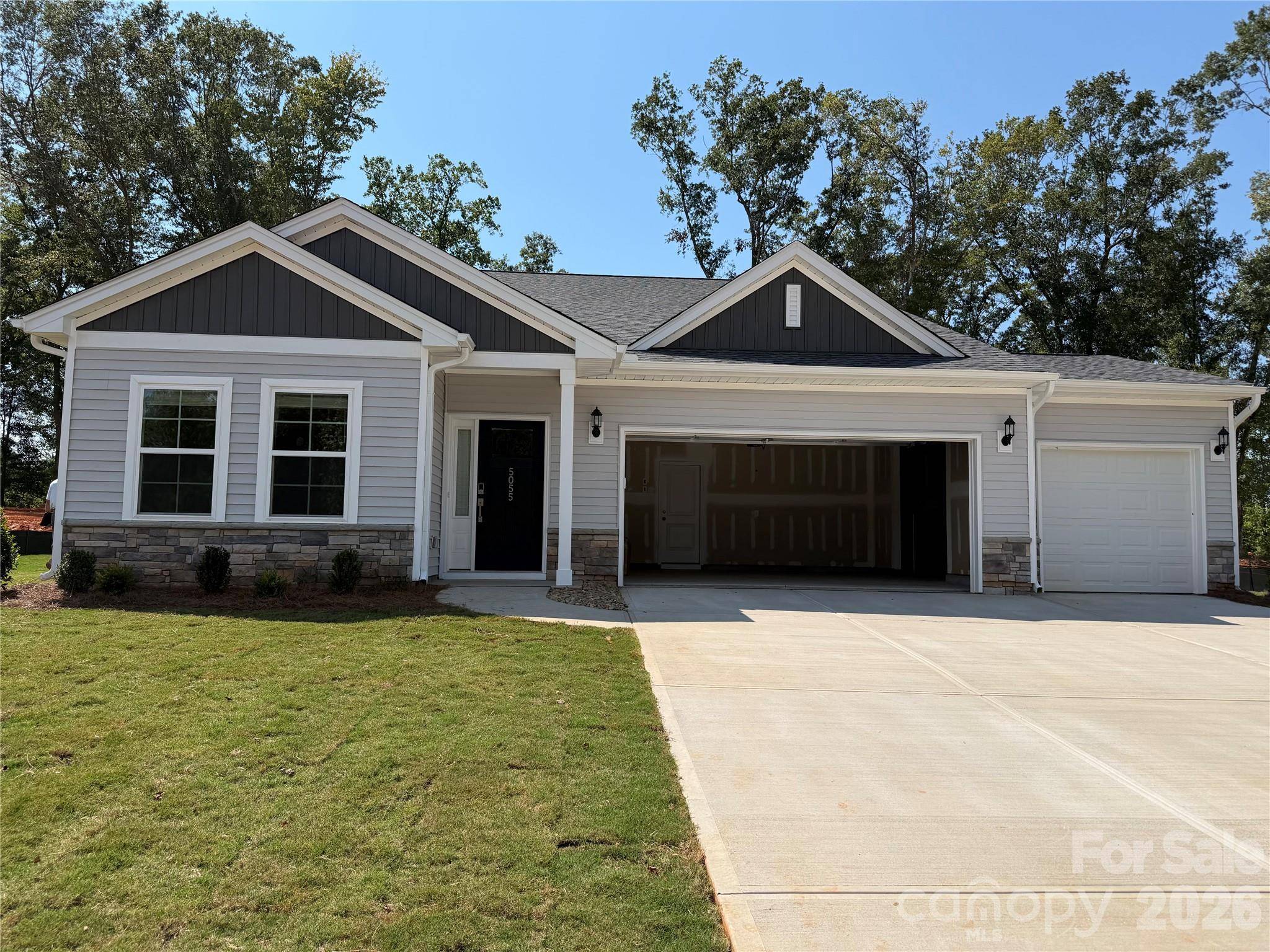 5055 Burke Meadows RUN, Chesnee, SC 29323