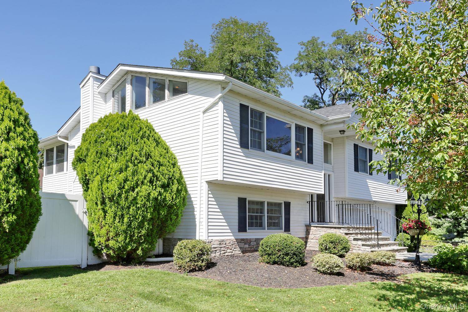 263 Old Haverstraw RD, Congers, NY 10920