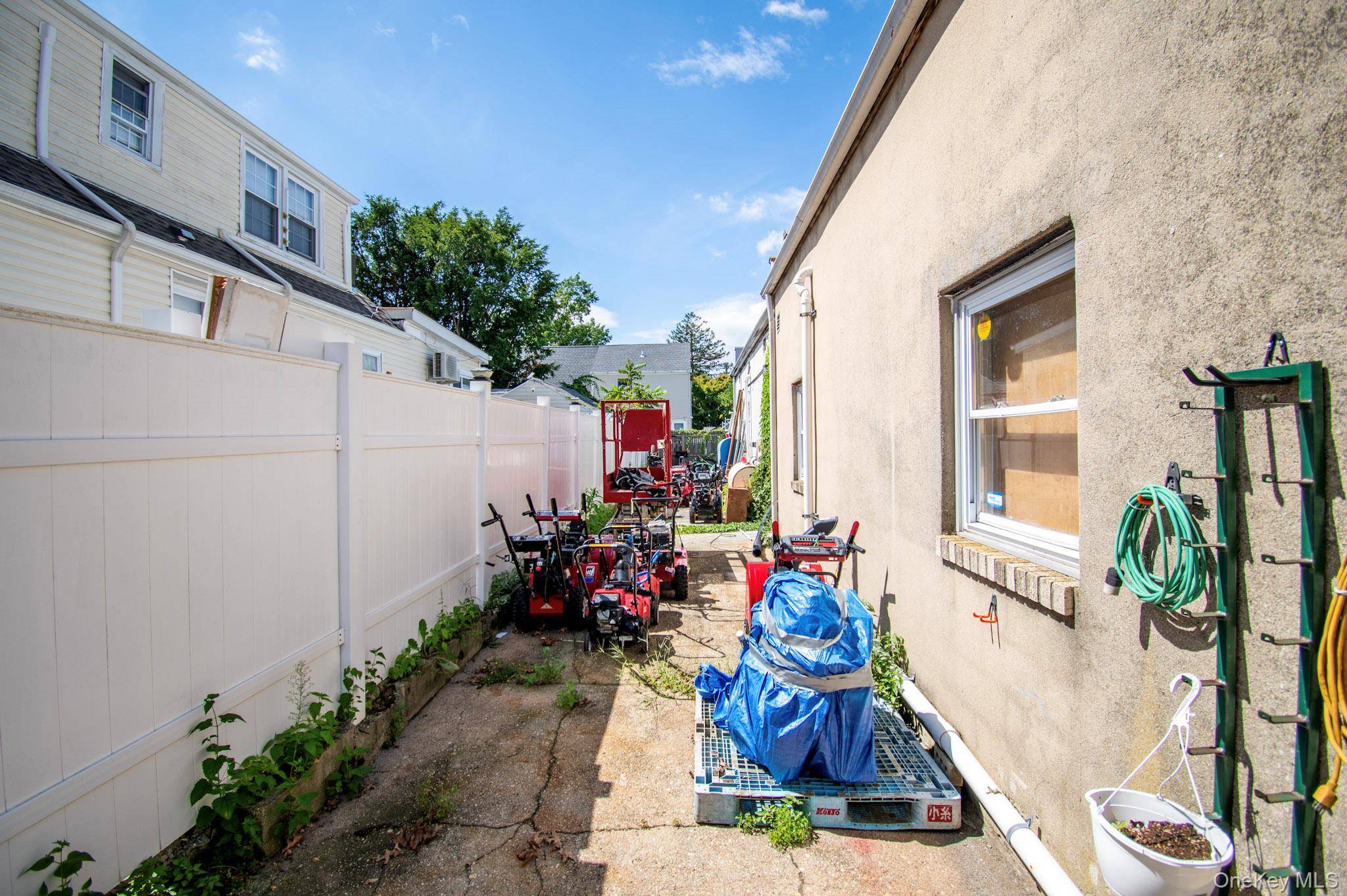 500 - 514 Merrick RD, Baldwin, NY 11510