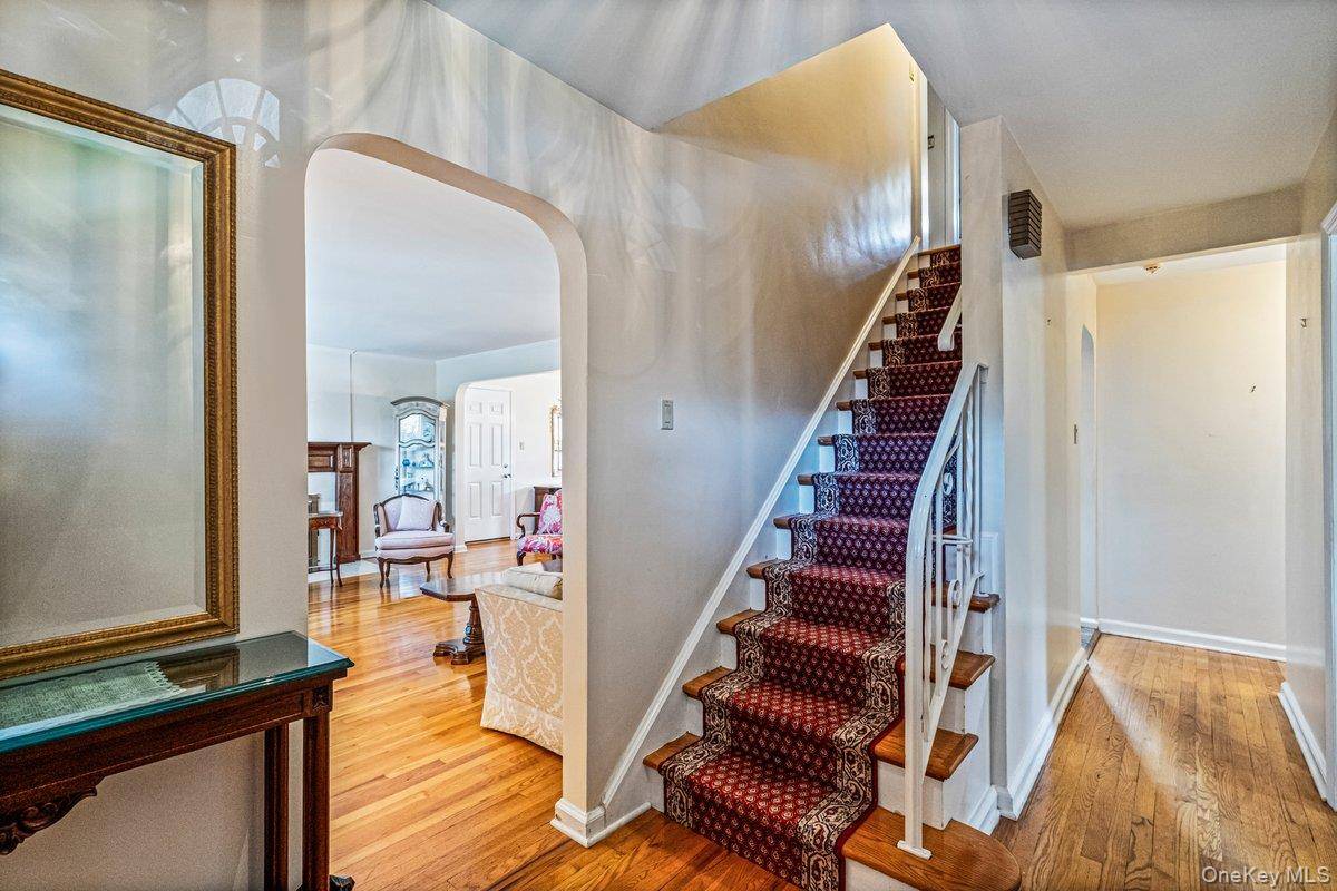 14-05 156th ST, Whitestone, NY 11357