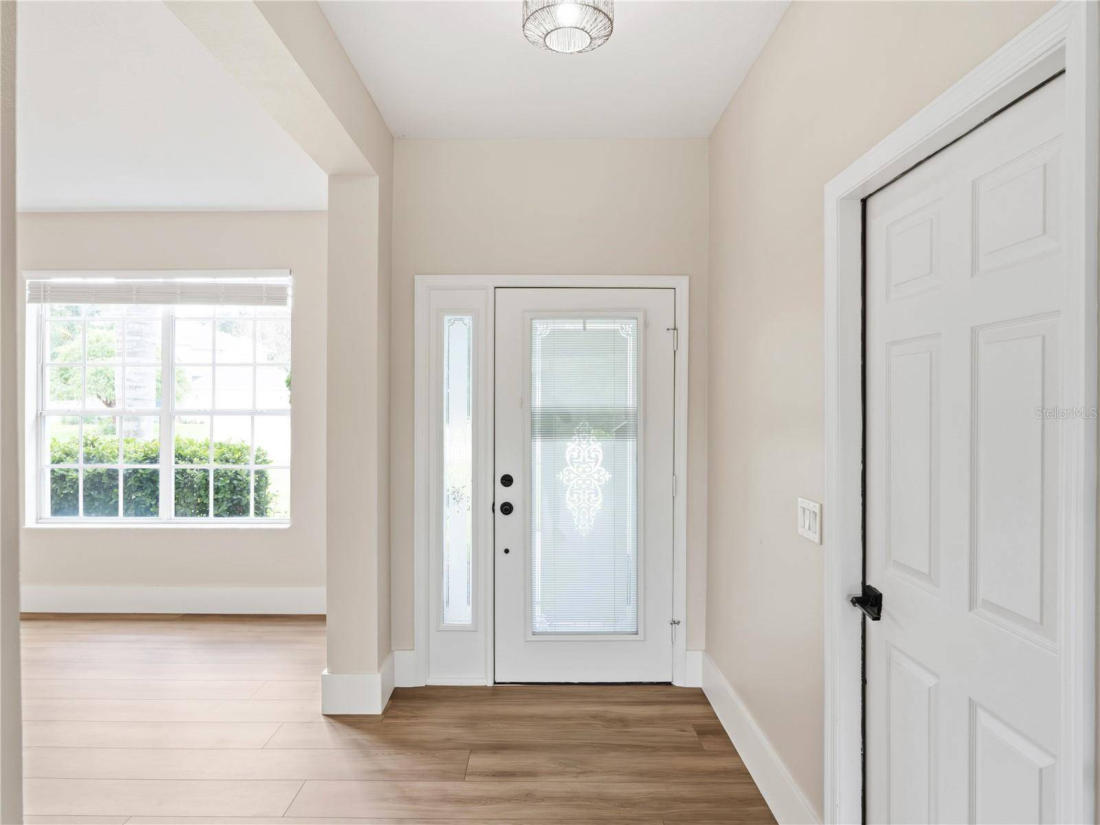 2242 WINTERMERE POINTE DR, Winter Garden, FL 34787