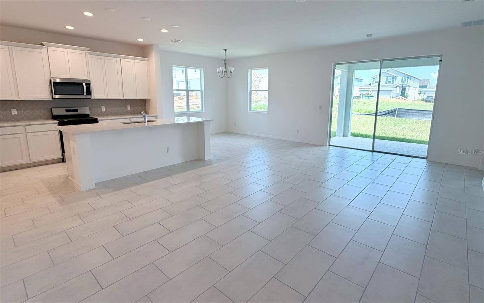 6736 SPOTTED EAGLE LOOP, Howey In The Hills, FL 34737