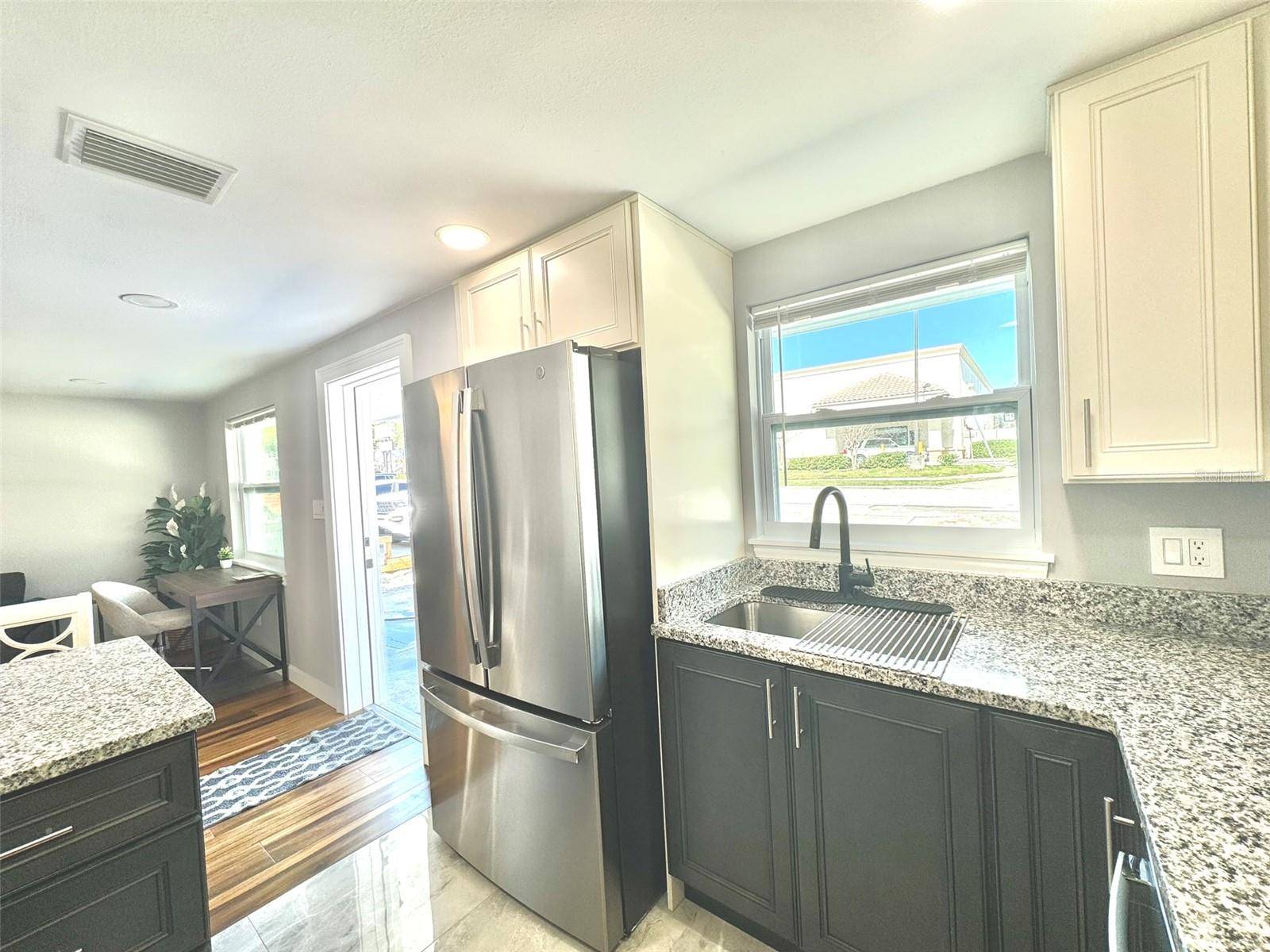 10656 101ST AVE, Seminole, FL 33772