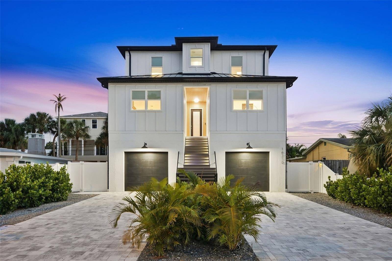 16210 3RD ST E, Redington Beach, FL 33708