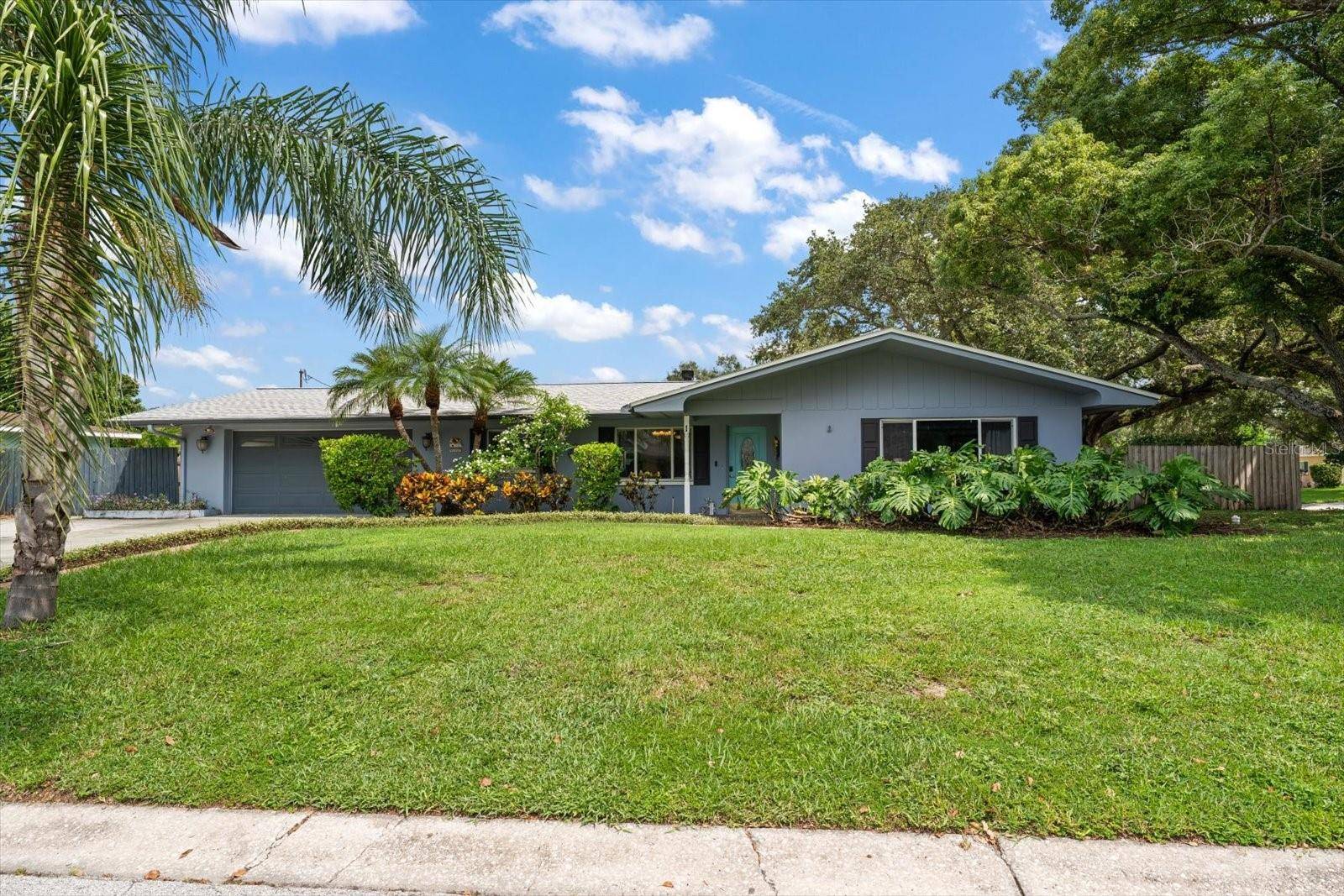 1 MAPLEWOOD AVE, Clearwater, FL 33765
