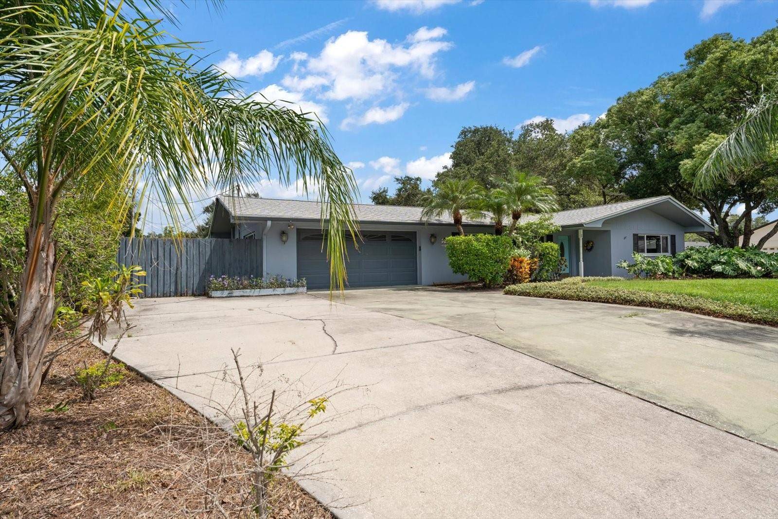 1 MAPLEWOOD AVE, Clearwater, FL 33765