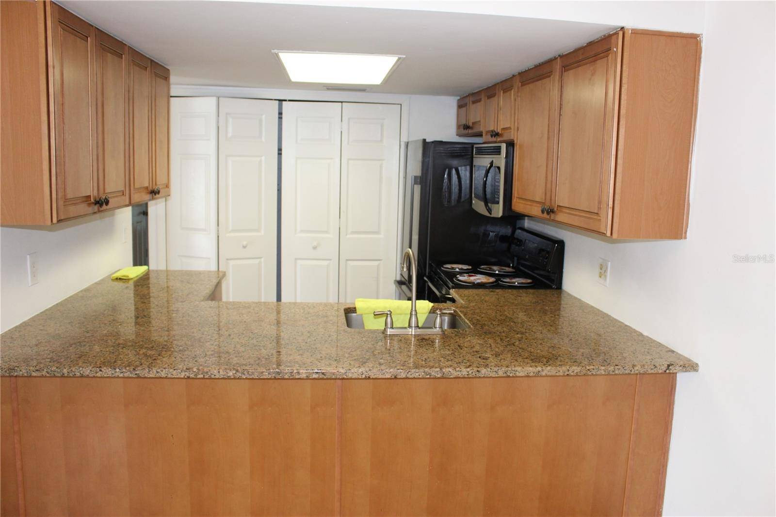 6912 EL CENTRO CT #1, Tampa, FL 33634
