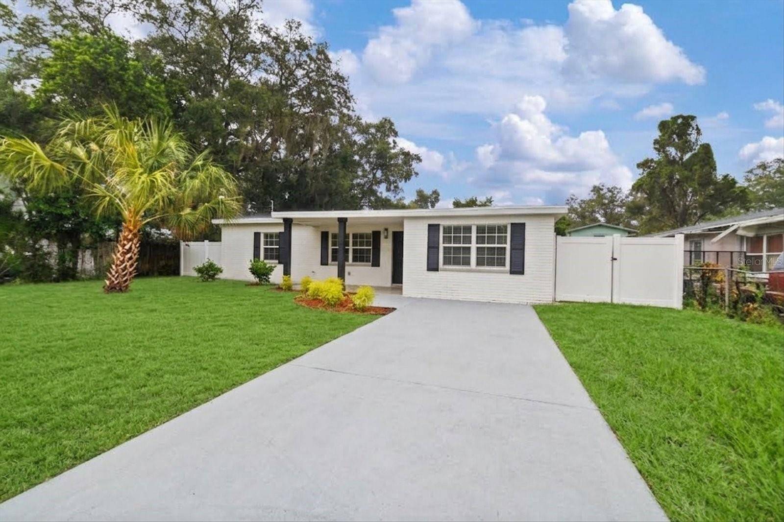 3012 E HANNA AVE, Tampa, FL 33610