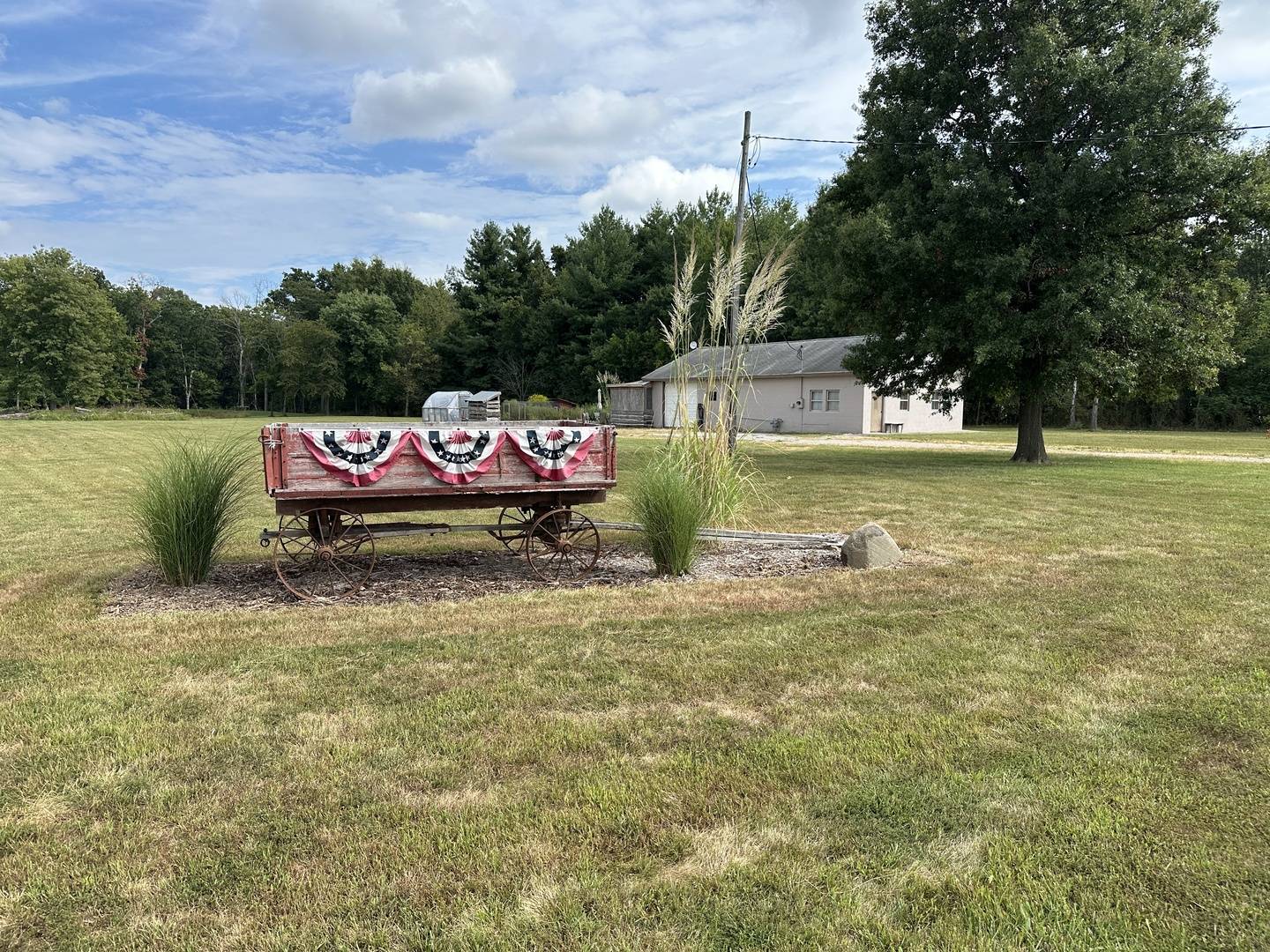 348 state rte 37 Route, Kell, IL 62853