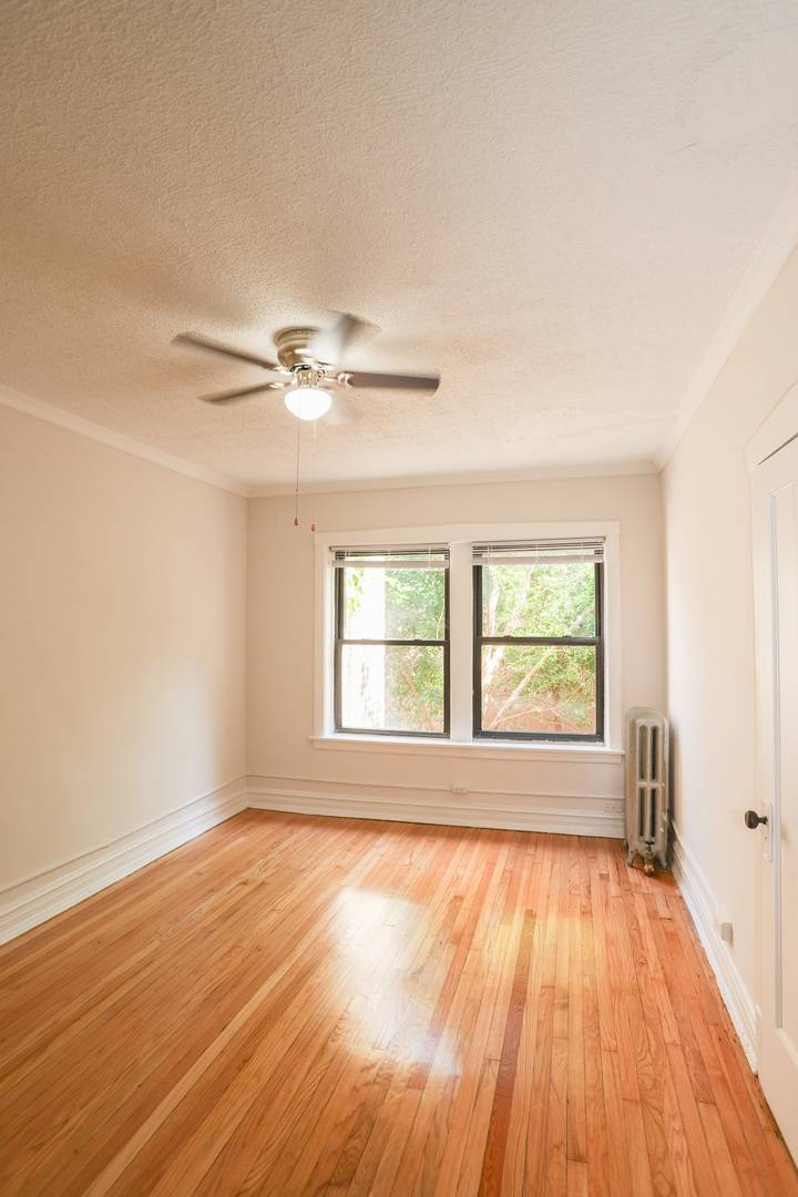 5419 S Harper AVE #108, Chicago, IL 60615