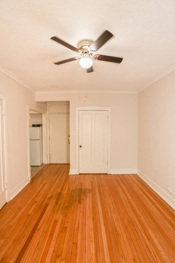 5419 S Harper AVE #108, Chicago, IL 60615