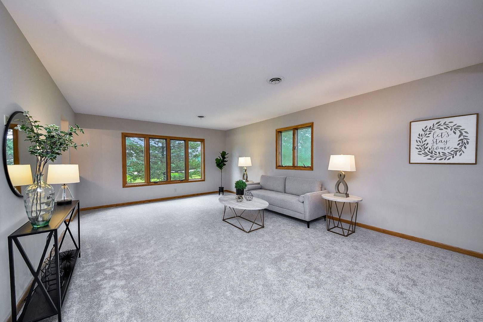 2S557 Bliss RD, Sugar Grove, IL 60554