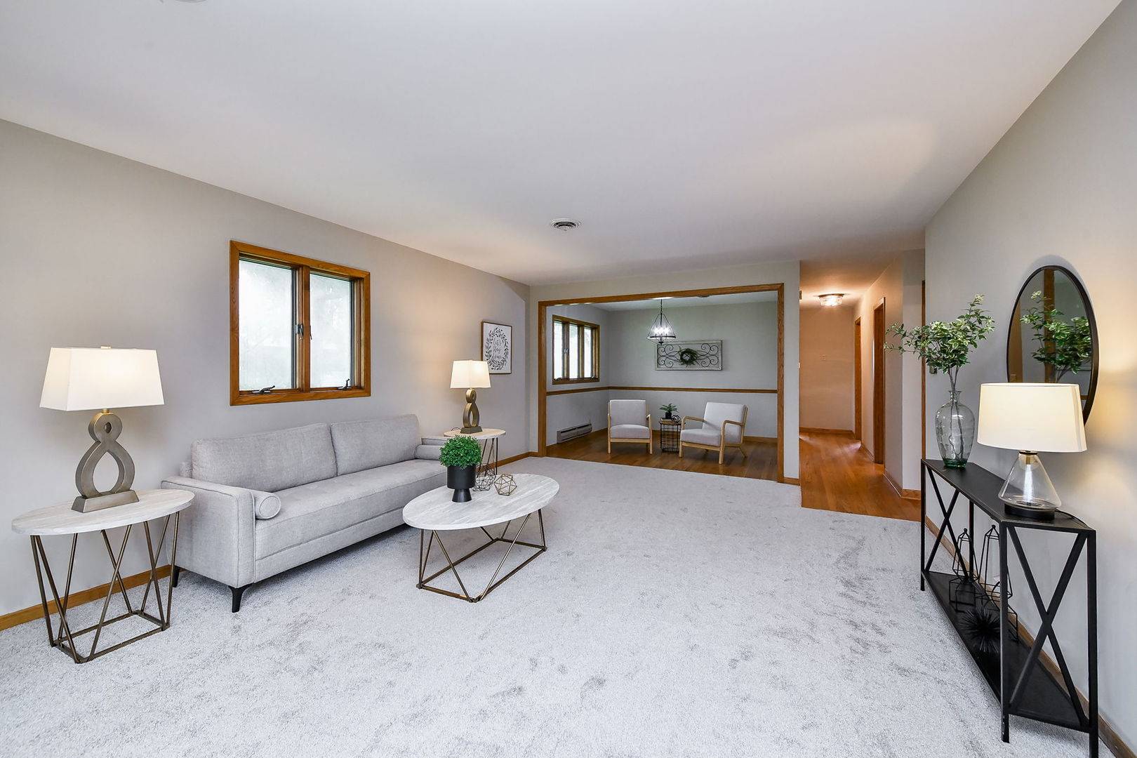 2S557 Bliss RD, Sugar Grove, IL 60554