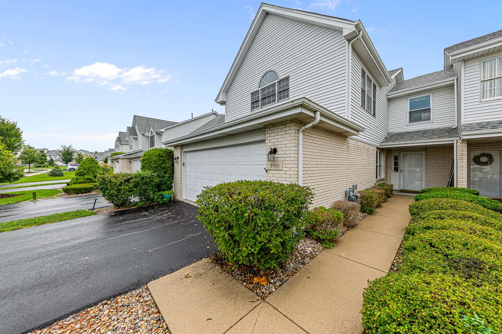 9981 Constitution DR, Orland Park, IL 60462