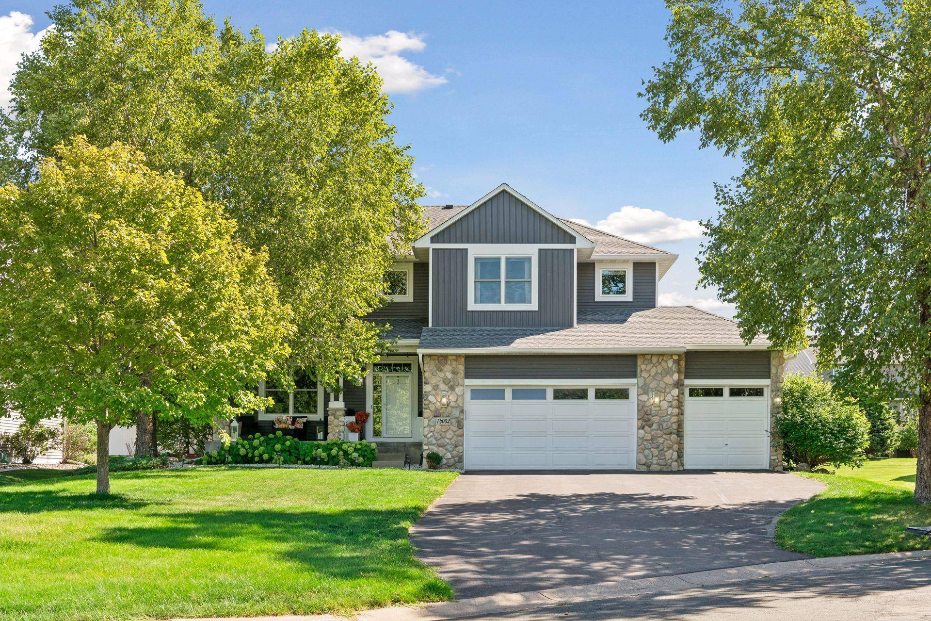 14052 Auburn AVE, Rosemount, MN 55068