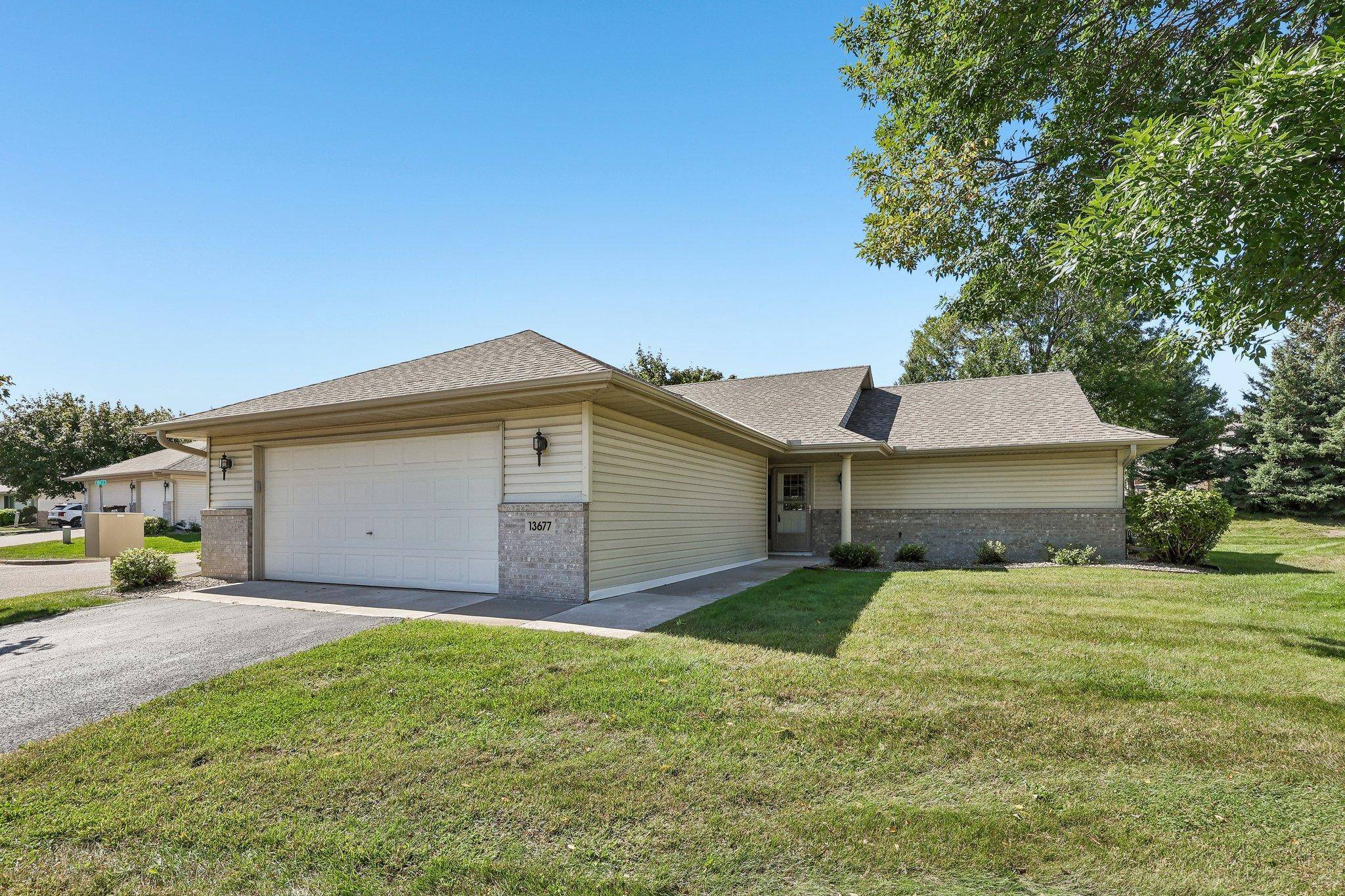 13677 Orchard LN, Rogers, MN 55374