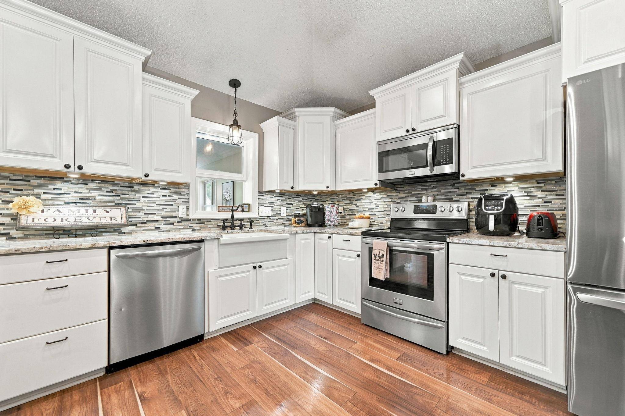 8590 Jorgensen AVE S, Cottage Grove, MN 55016
