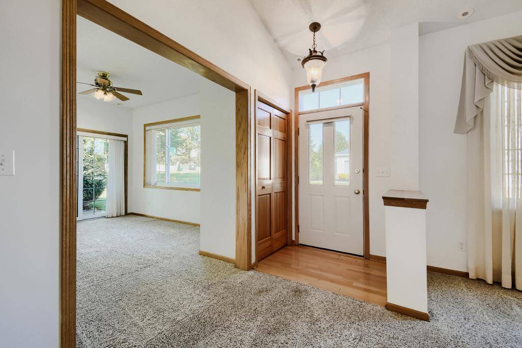 14012 54th AVE N #1, Plymouth, MN 55446