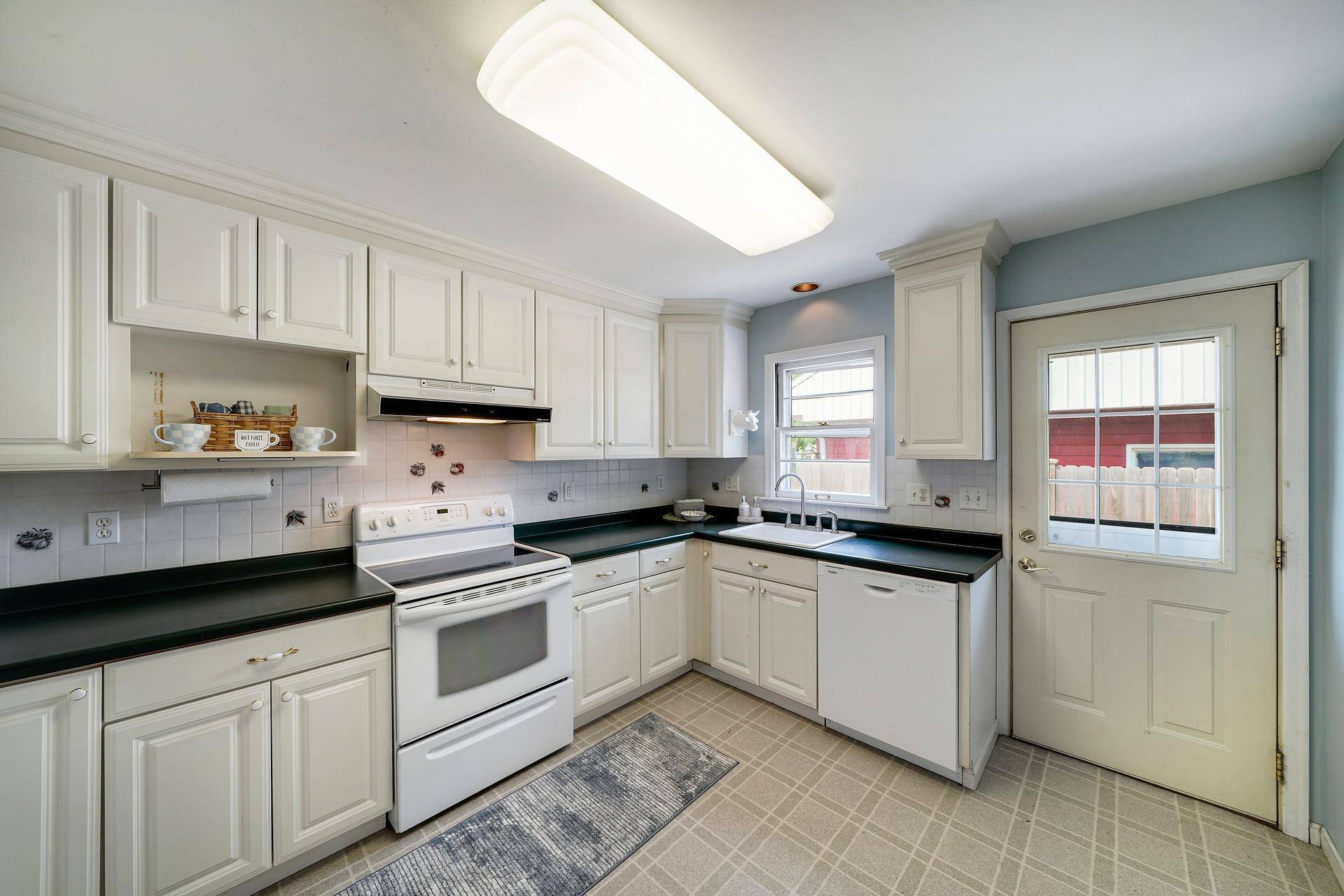 1525 Ramsey ST, Hastings, MN 55033