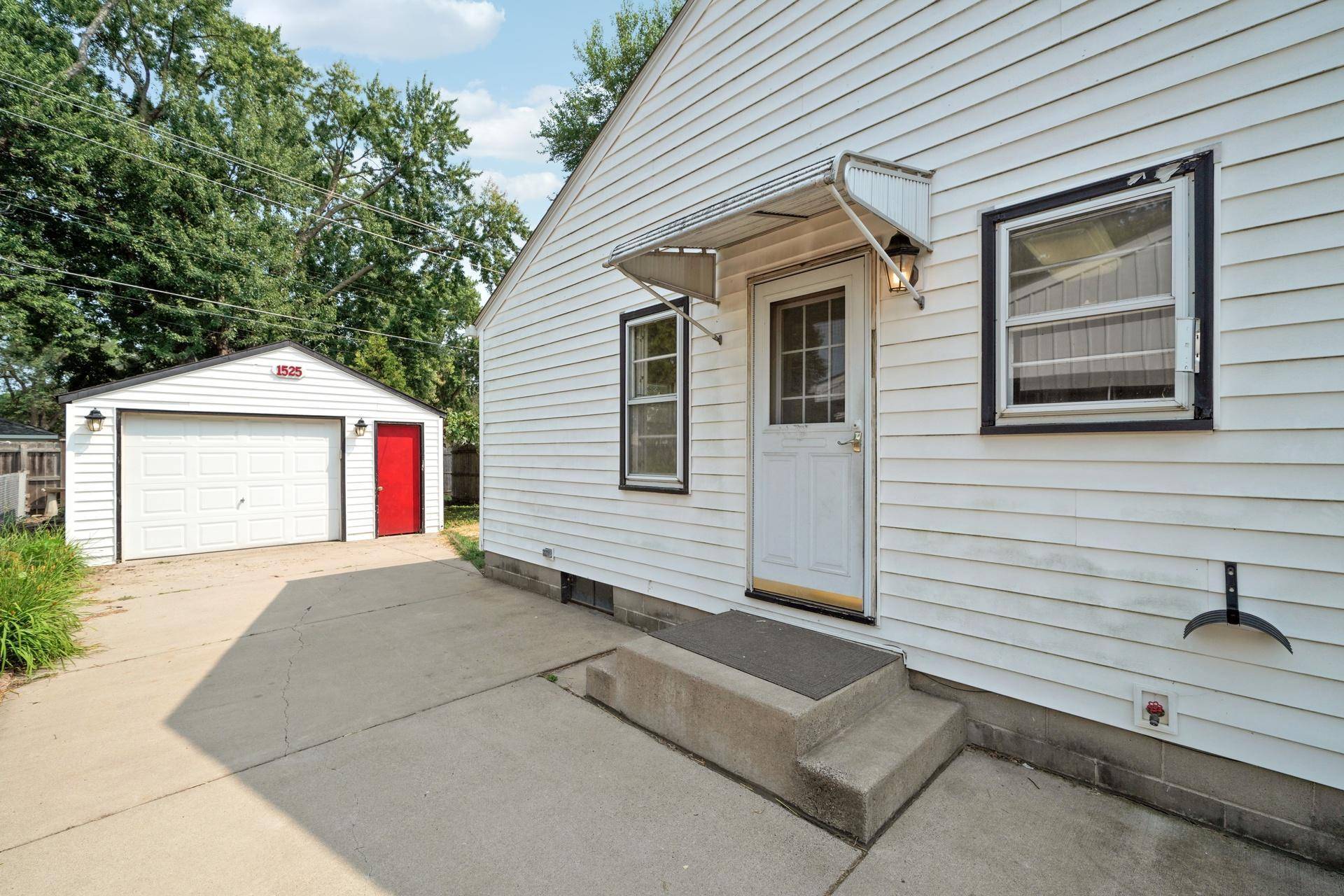 1525 Ramsey ST, Hastings, MN 55033