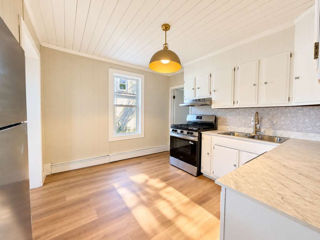 105 Sadie ST, Marble, MN 55764