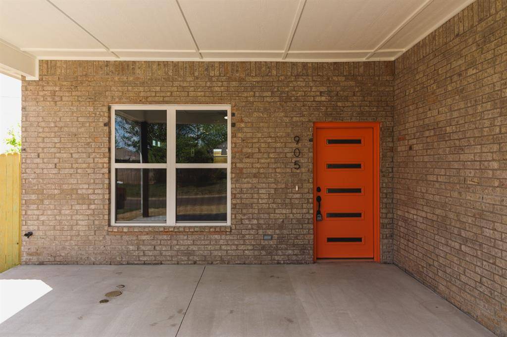 905 S Howard AVE, Moore, OK 73160