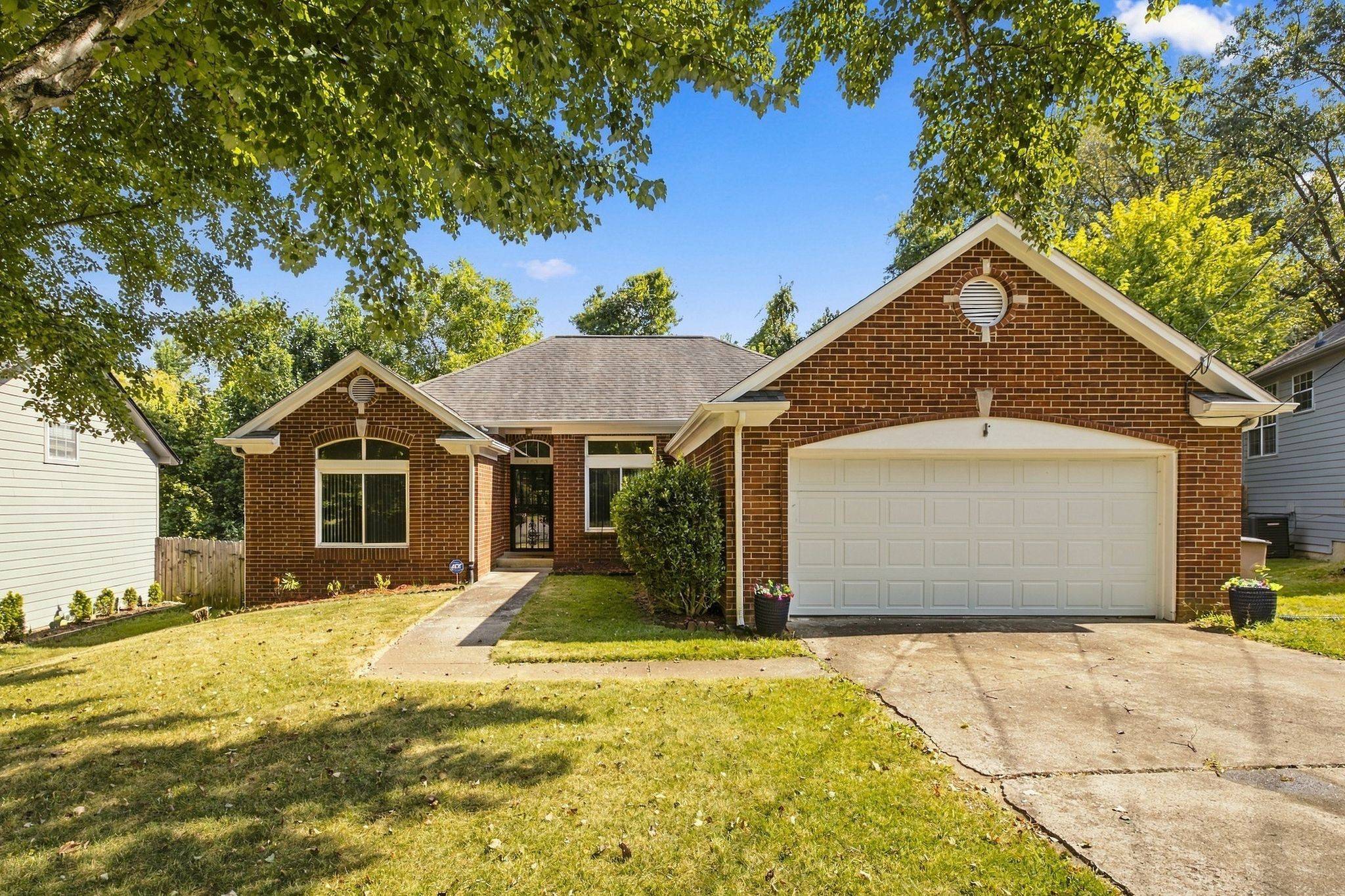 408 Black Mountain Dr, Antioch, TN 37013