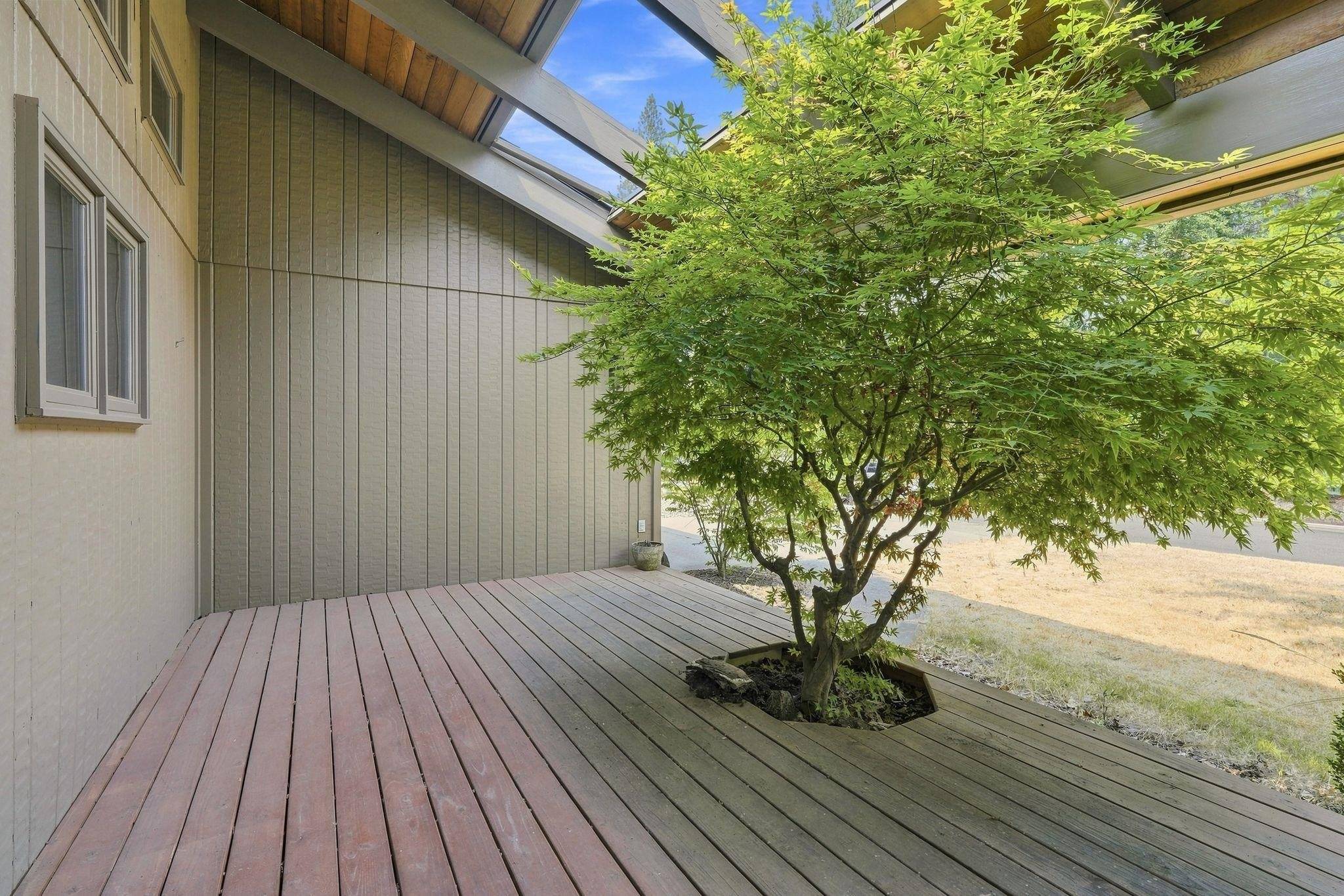 1624 E 49th Ave, Spokane, WA 99223
