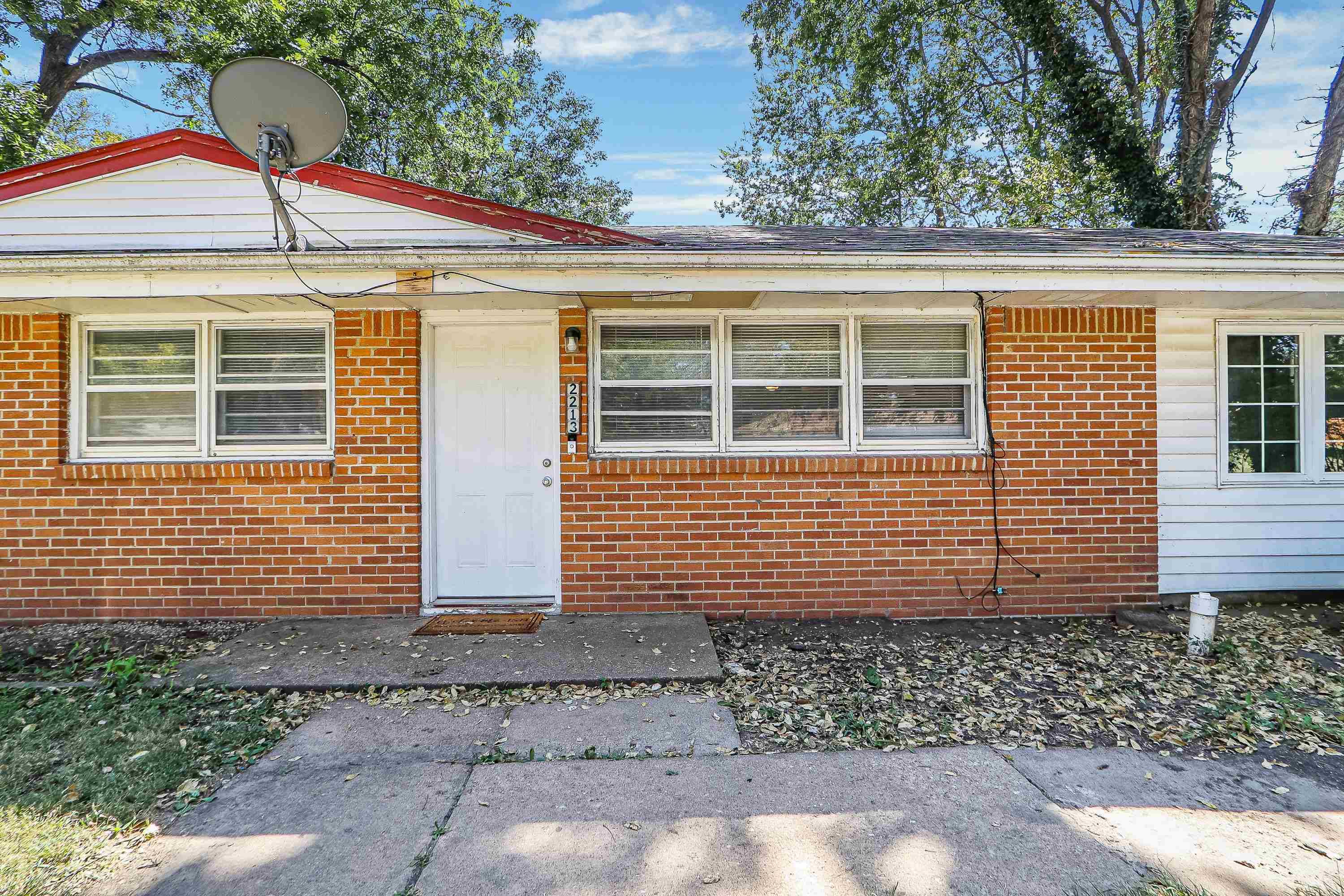 2213 Todd Rd, Manhattan, KS 66502-3443