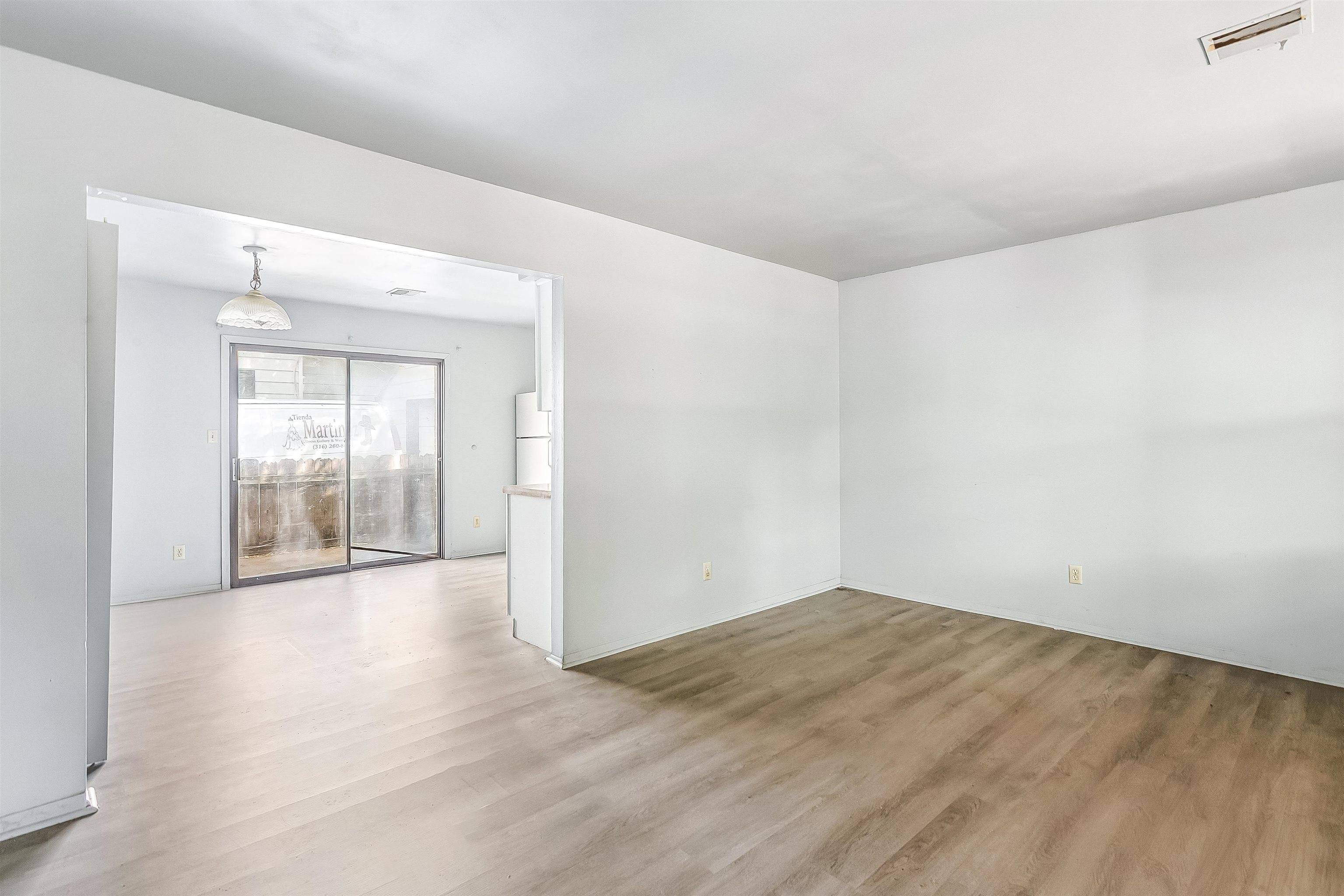 430 N Dodge, Wichita, KS 67203