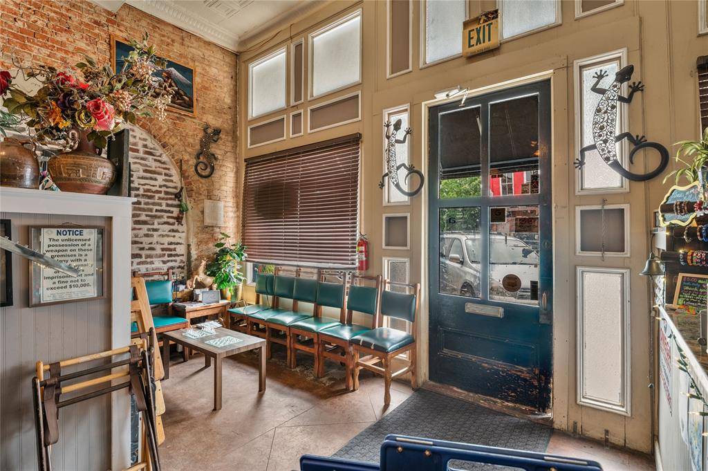 318 N Main Street, Bonham, TX 75418