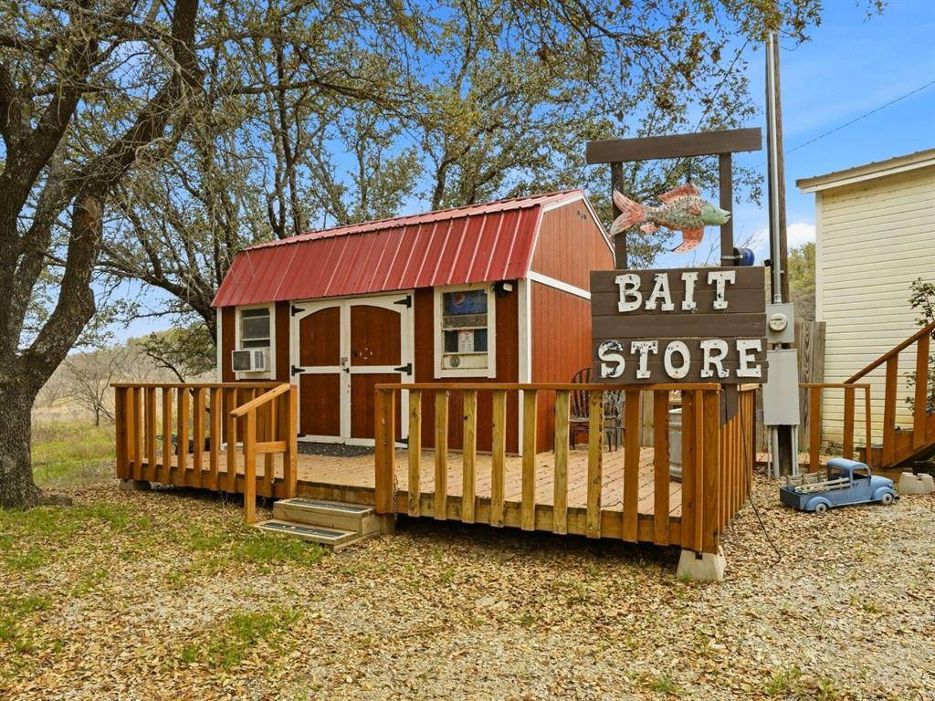 557 Farm to Market 3003, Graham, TX 76450