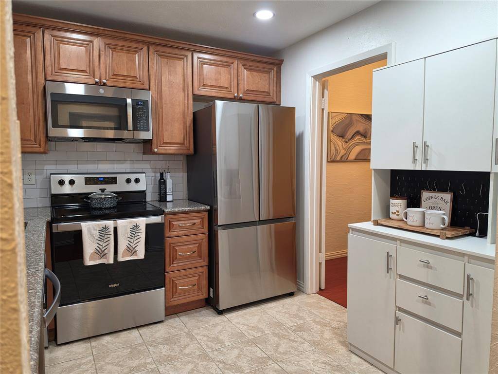 3120 Devonshire Drive #231, Plano, TX 75075