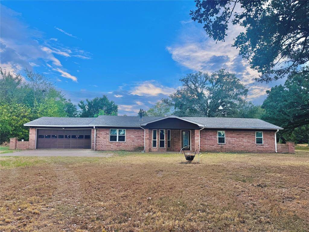 2484 County Road 2324, Como, TX 75431