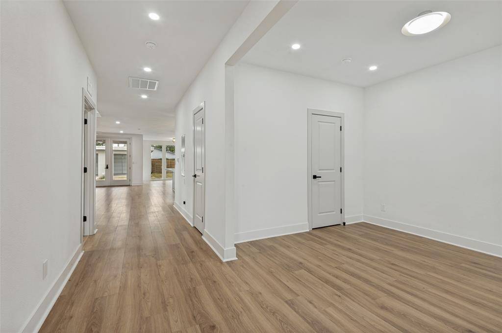 514 S Marlborough Avenue, Dallas, TX 75208