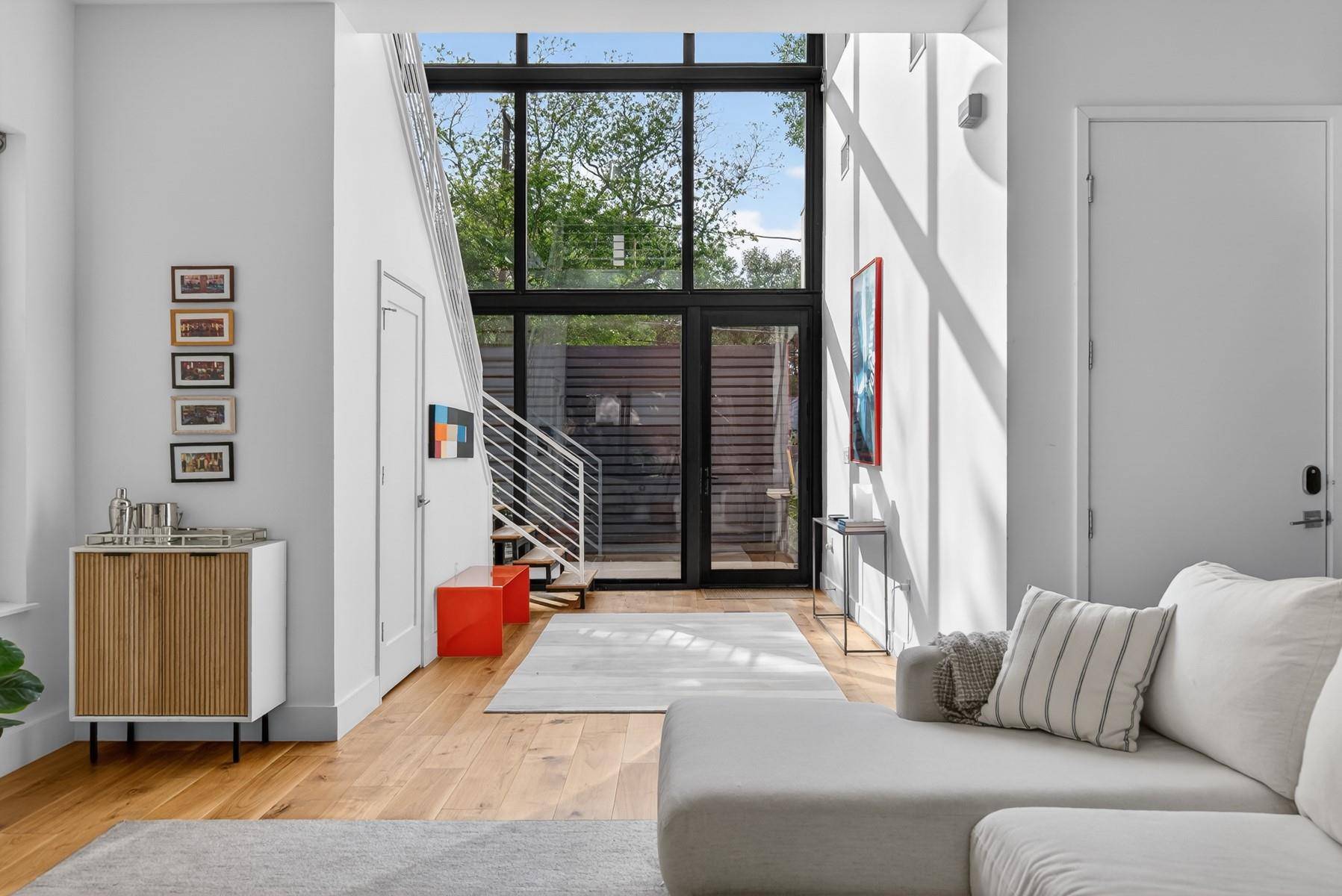 1605 Chelsea LN, Austin, TX 78704