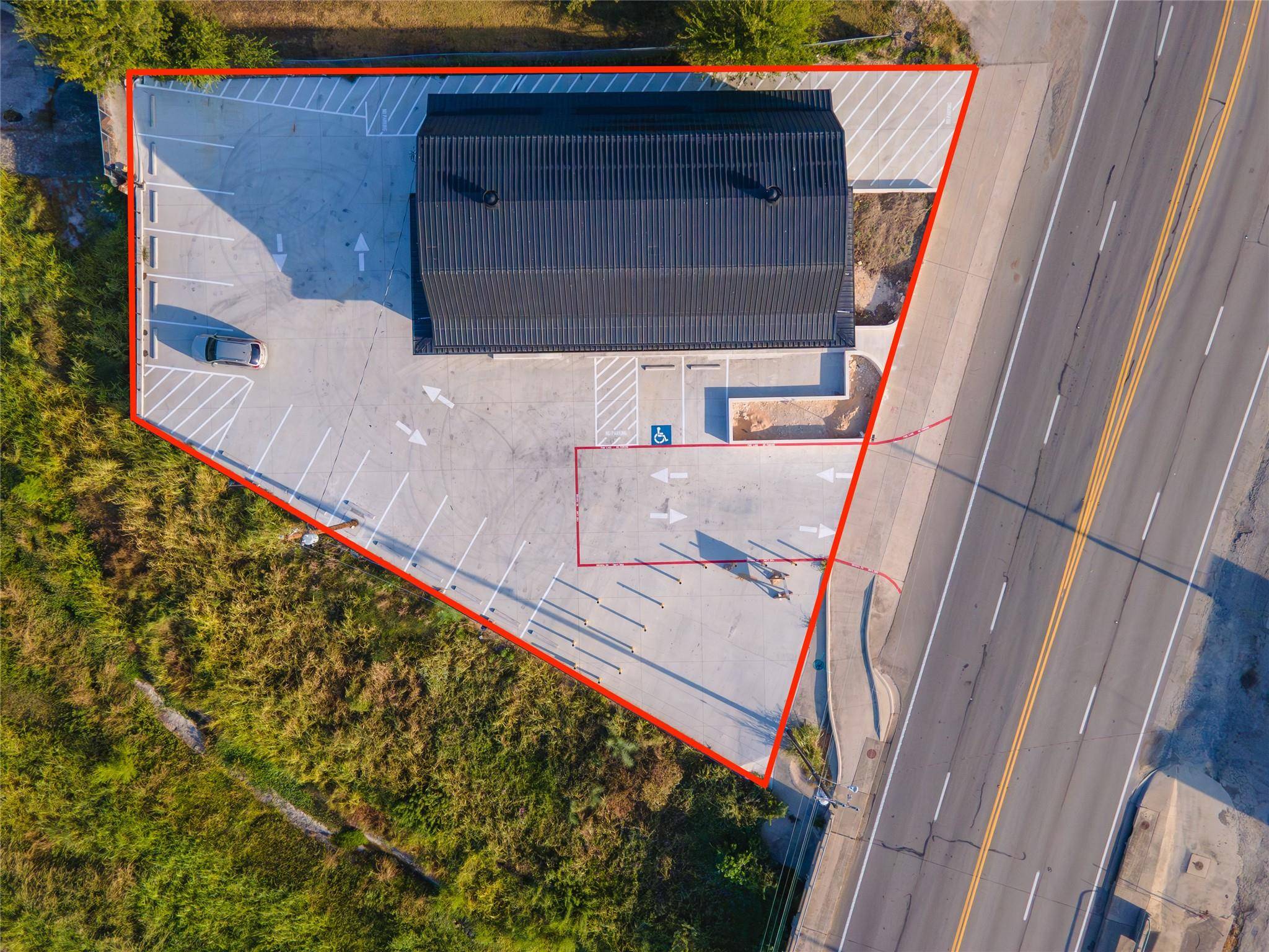 1425 N Main ST, Taylor, TX 76574