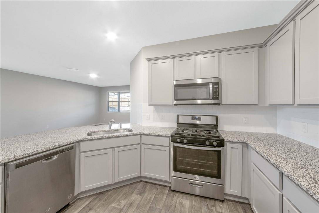 141 Spider Lily DR, Kyle, TX 78640