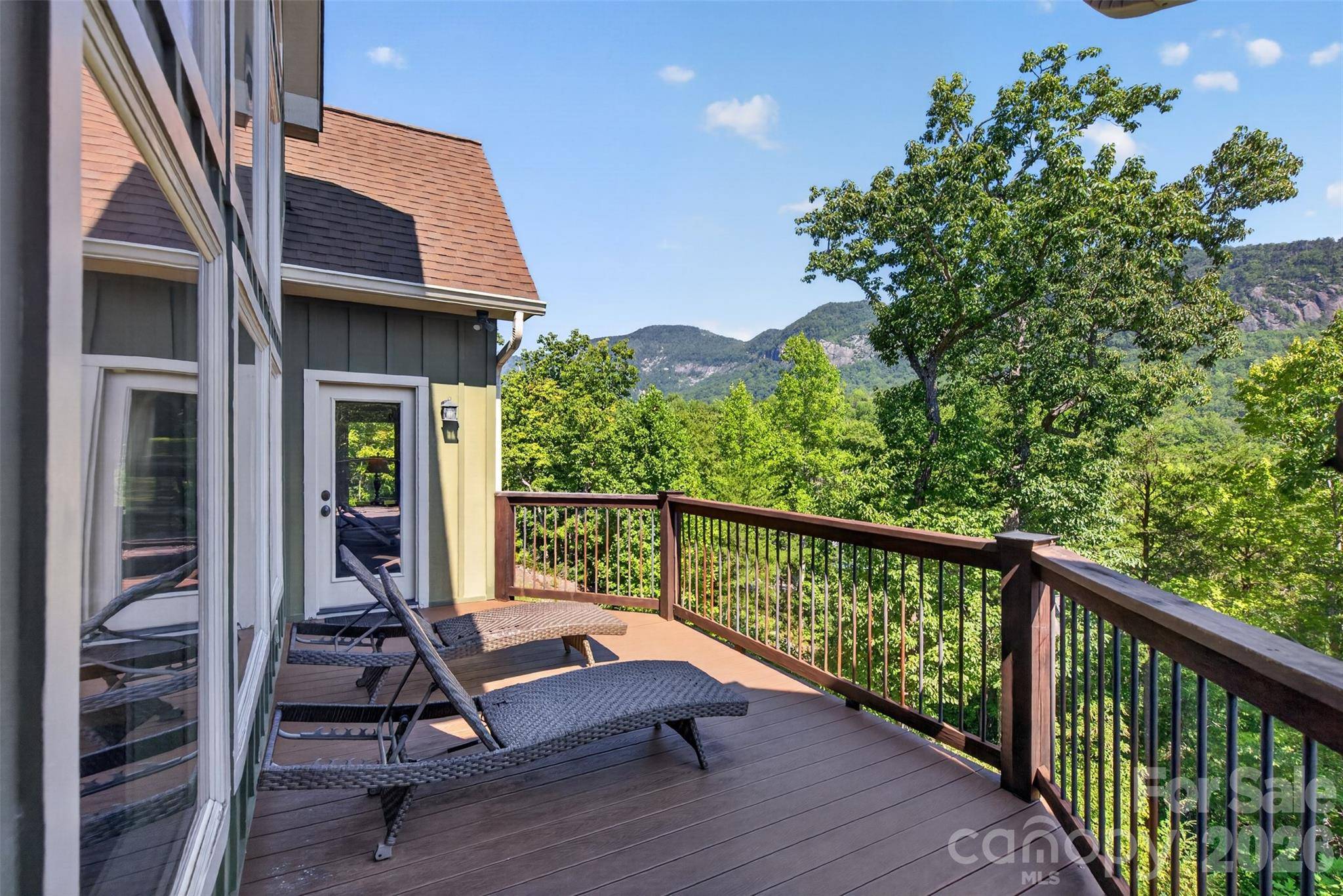 343 Garden LN, Lake Lure, NC 28746