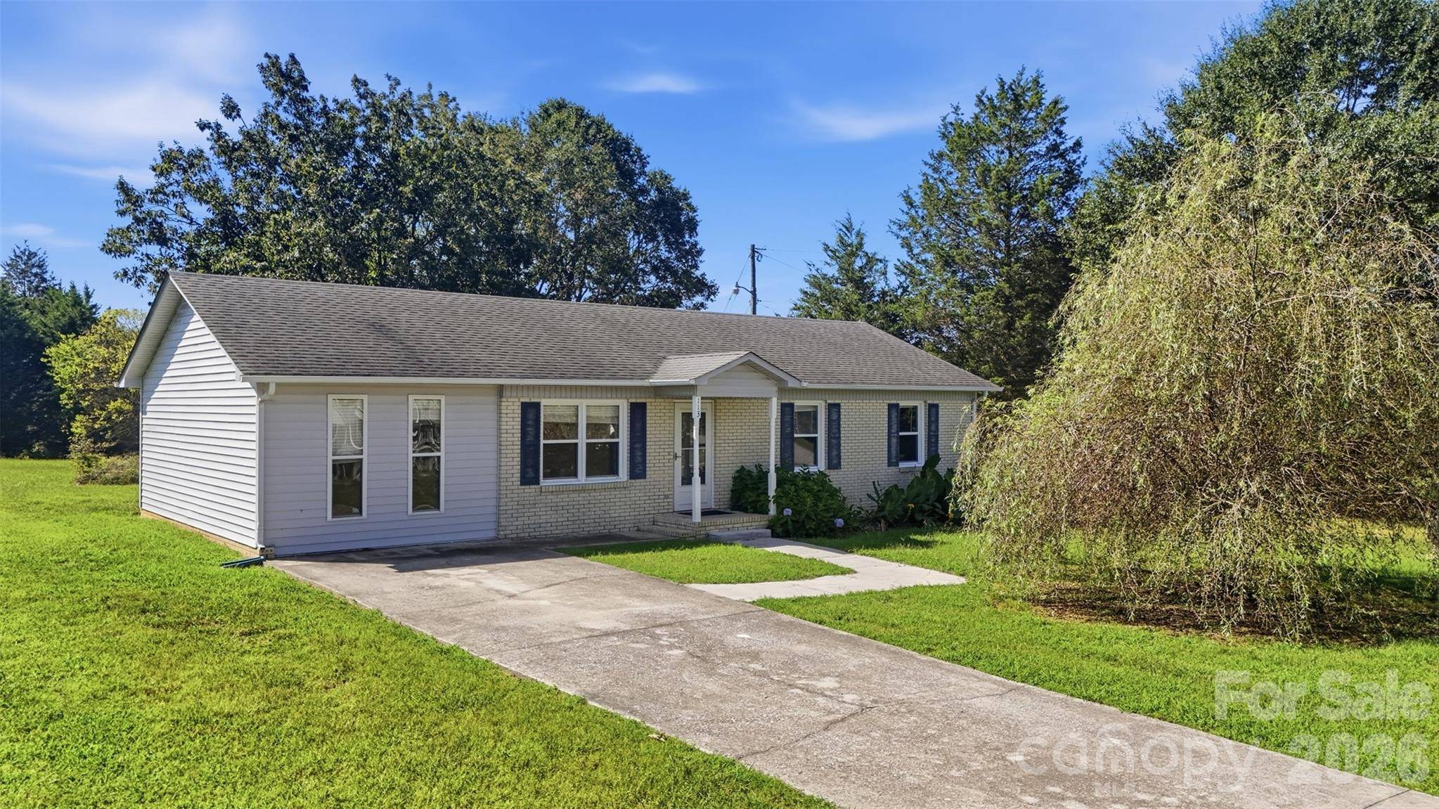 113 Hicks RD, Grover, NC 28073