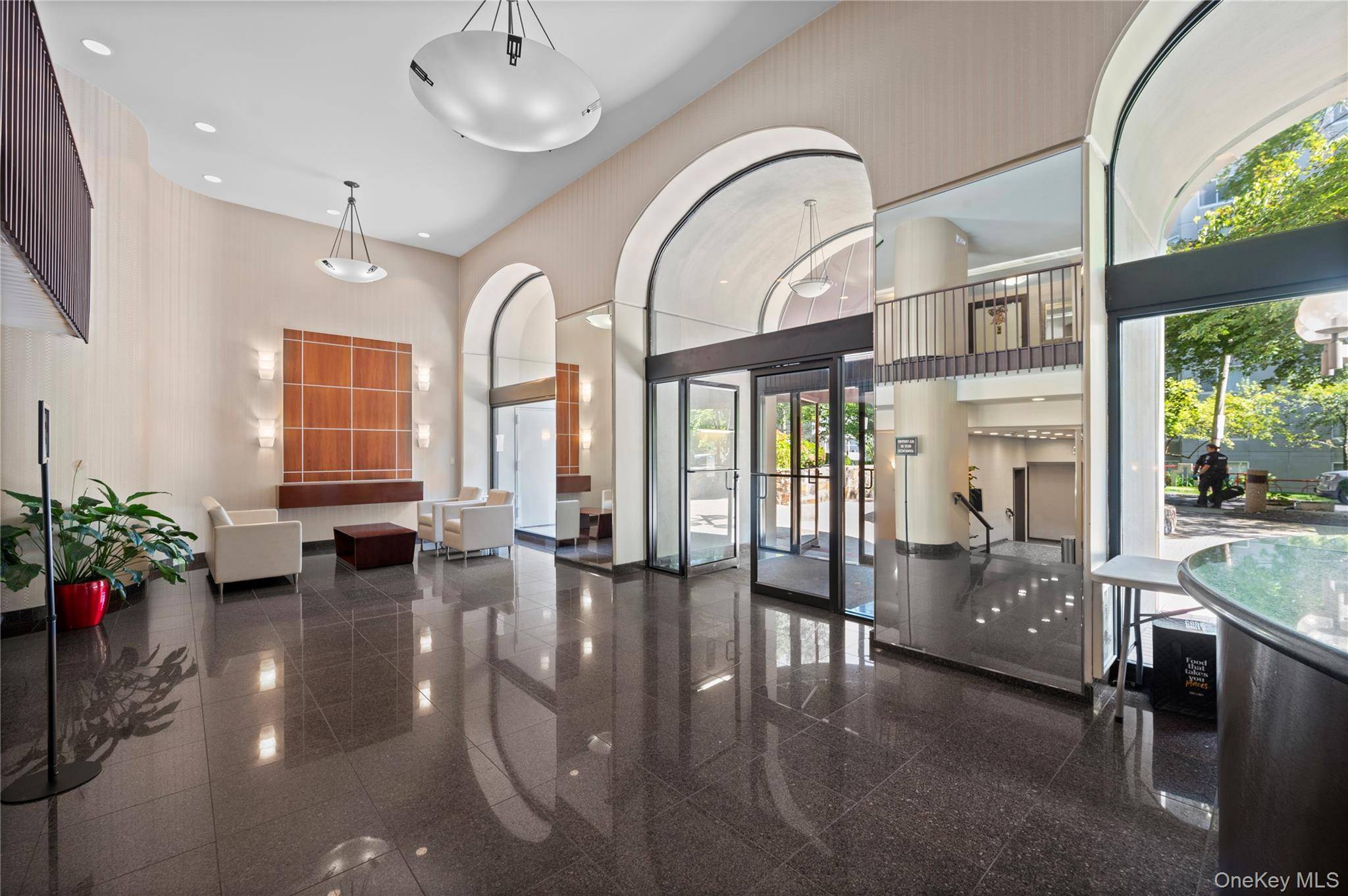 15 Stewart PL #6D, White Plains, NY 10603