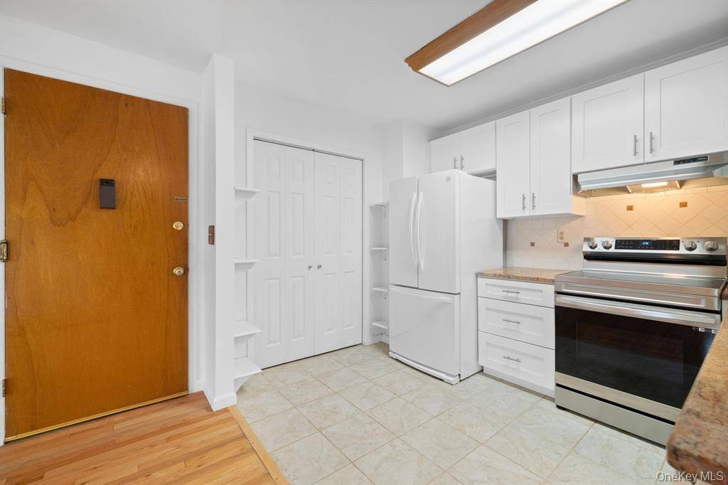 167 Sierra Vista LN, Valley Cottage, NY 10989