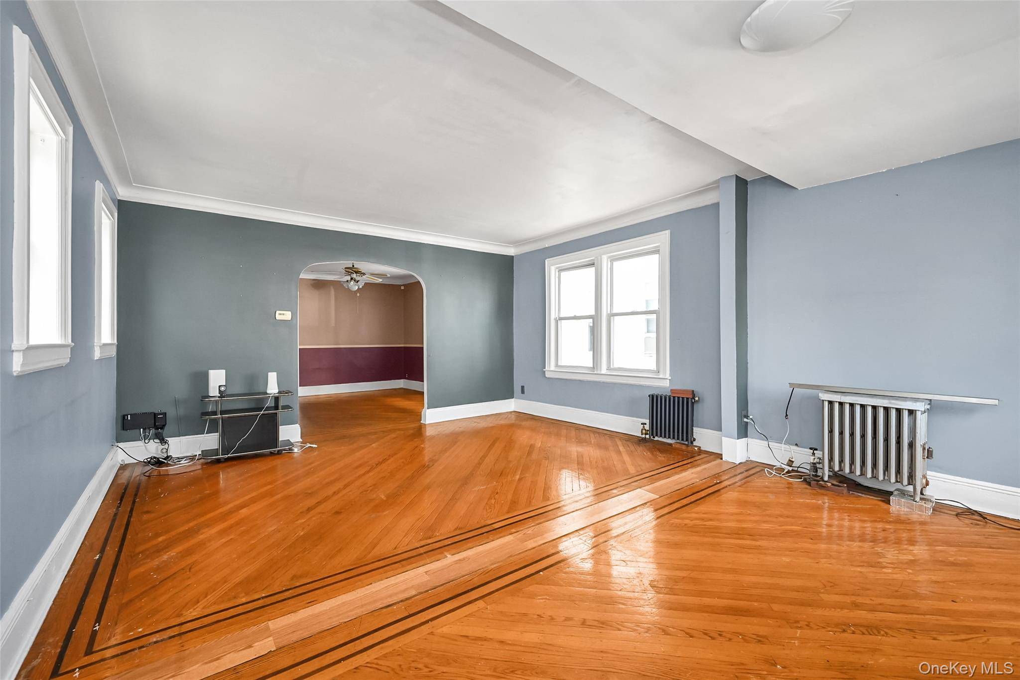 89-18 220th ST, Queens Village, NY 11427