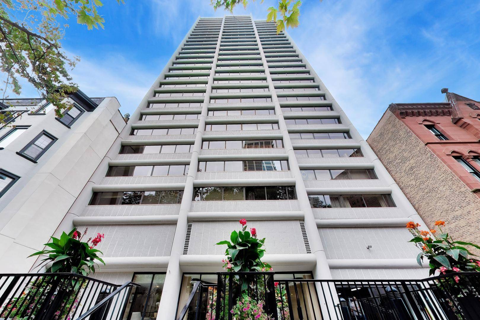 1415 N Dearborn ST #8B, Chicago, IL 60610